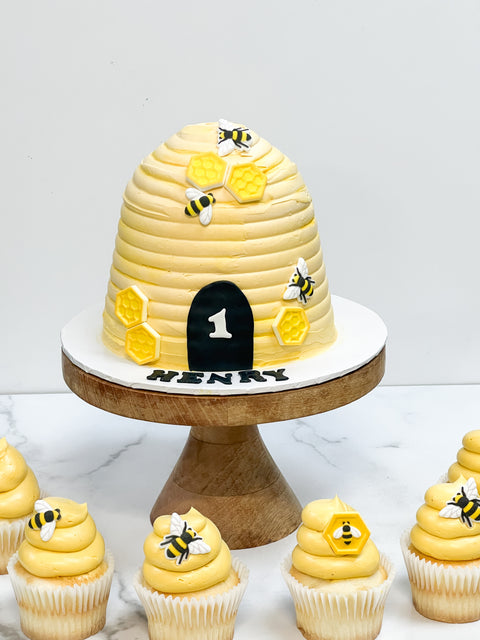 Honey Bee Sweet Cake