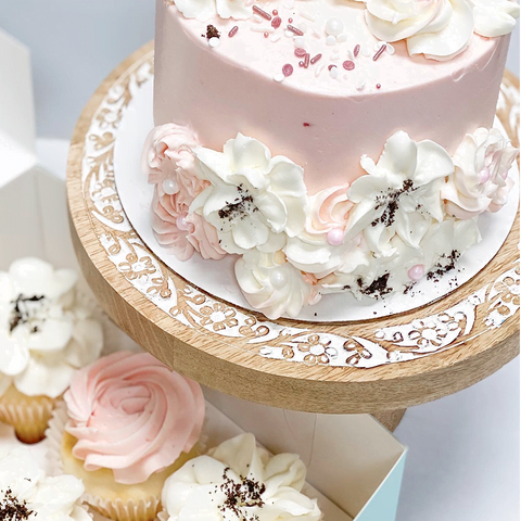 Pretty Floral Cake